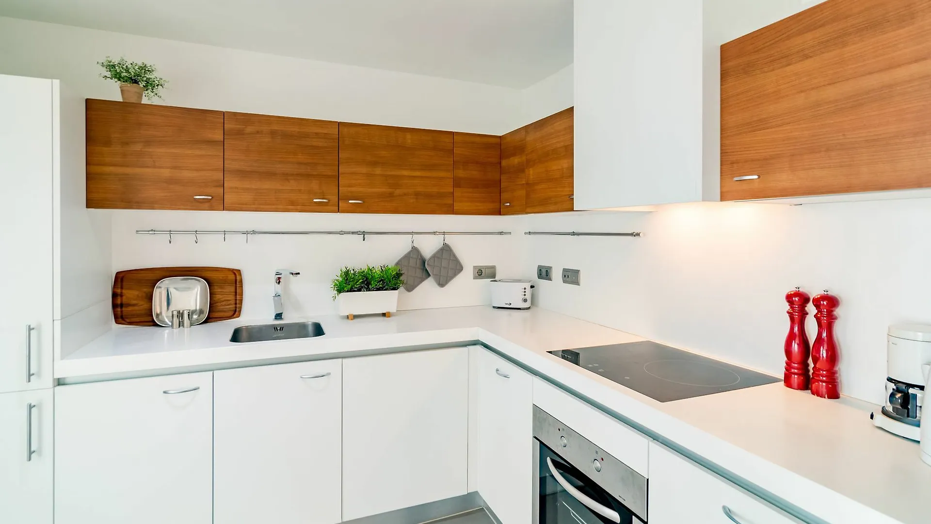 Lab-Modern 3 Bedroom Apart Near Beach Marbella