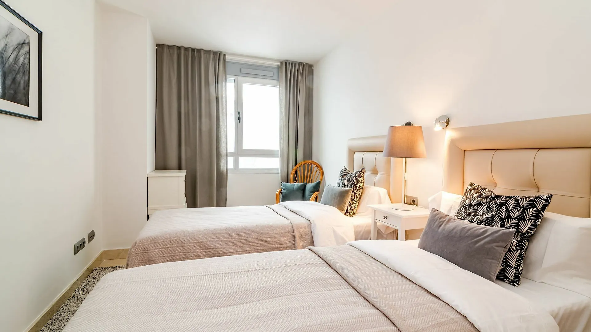 Lab-Modern 3 Bedroom Apart Near Beach Marbella Apartment