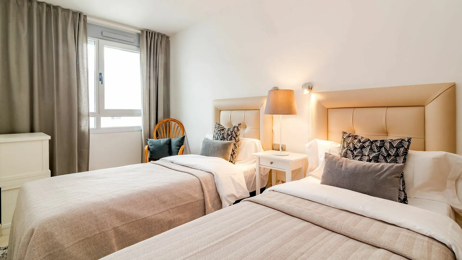 Lab-Modern 3 Bedroom Apart Near Beach Marbella